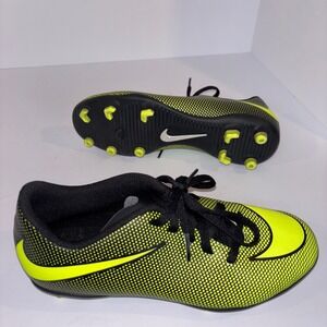 Nike Bravata FG Soccer‎ Cleats Neon Volt Green Yellow Black Youth 4